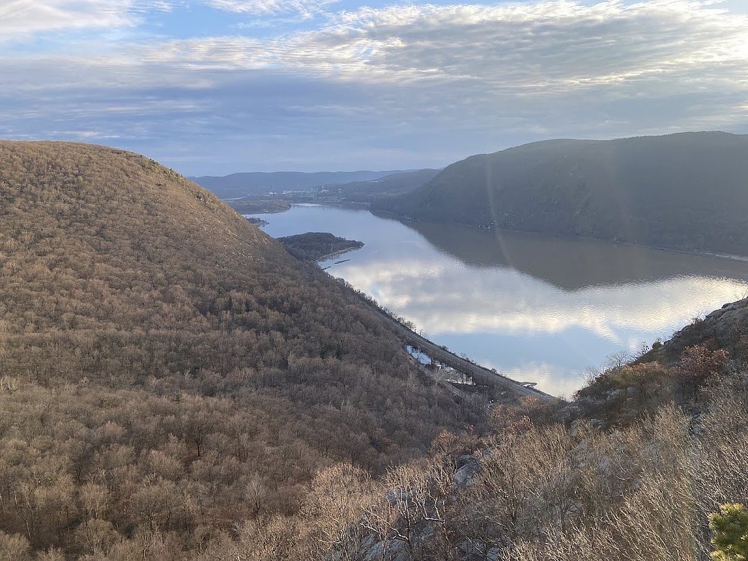 Breakneck ridge