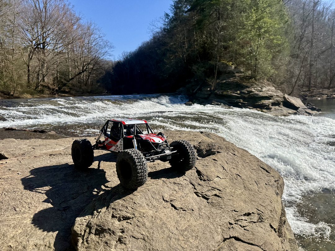 Falls Mill Crawling 