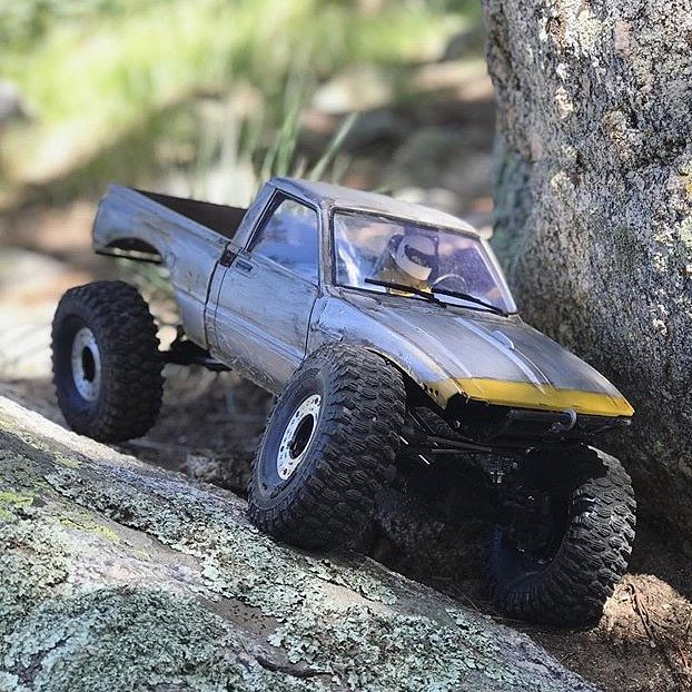 Hilux Comp Crawler